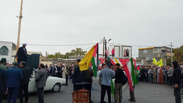 حماسه‌آفرینی دانش‌آموزان کمیجانی در راهپیمایی۱۳ آبان 