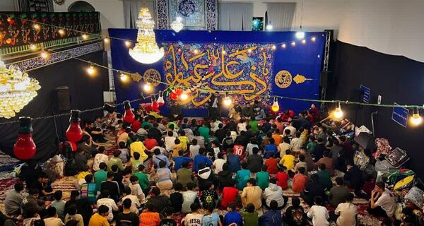 مراسم اعتکاف دانش‌آموزی در اولین روز اعتکاف در ساوجبلاغ