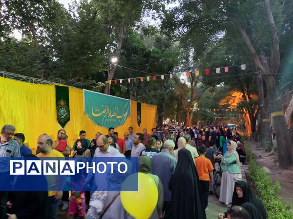 حال و هوای گذر فرهنگی چهارباغ در روز عید غدیر