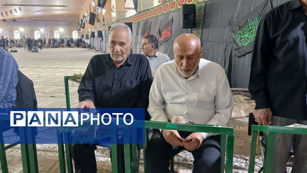 حضور پرشور کودکان در نماز جمعه یاسوج