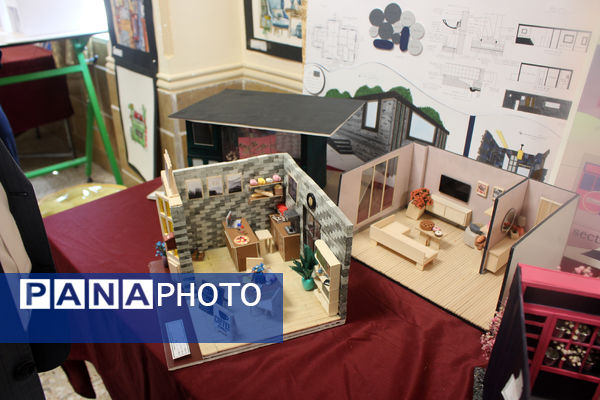 برپایی نمایشگاه هفته مشاغل در هنرستان شهید مهدی هندویان قم