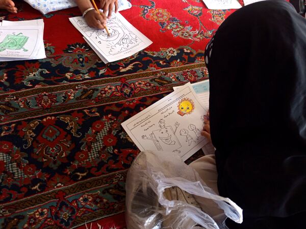برپایی غرفه کودک در حاشیه نماز جمعه شهرستان کاشمر