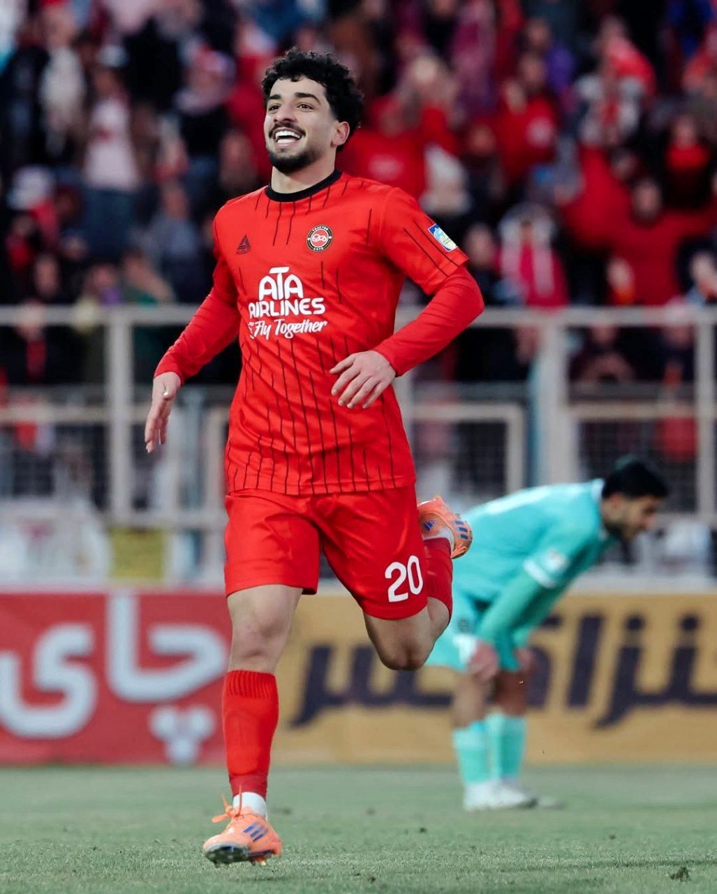  مدافع قهرمانی هنوز زنده است