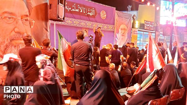 مشهدی‌ها شب گذشته چشم‌انتظار رهبر شهیدشان بودند