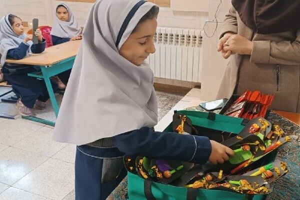 جشن روز دختر در دبستان کوثر مشهد