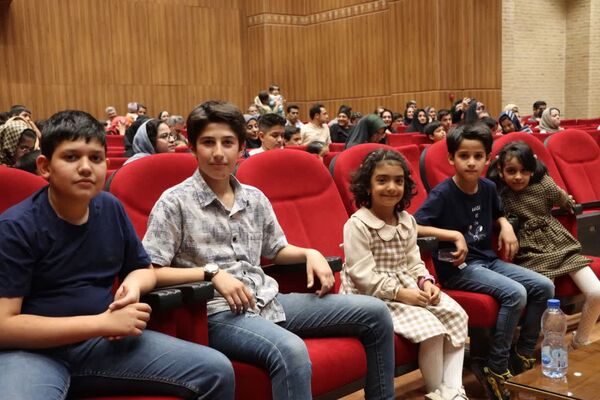 مراسم تجلیل از فرزندان فعالان رسانه یزد