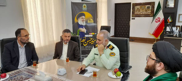 نشست صمیمی شورای معاونان آموزش و پرورش قم با فرمانده پلیس 