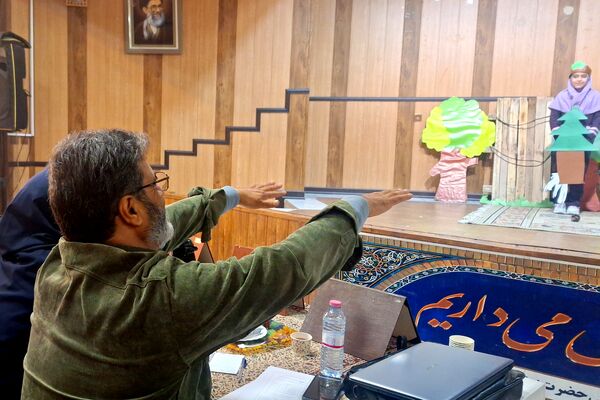 ایجاد انگیزه و خلاقیت در دانش‌آموزان با اجرای تئاتر درسی 