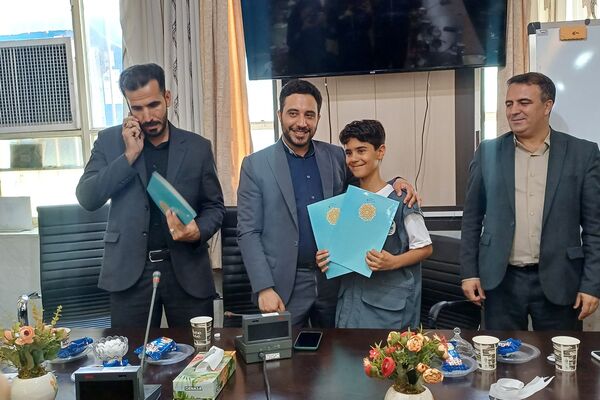 مراسم تجلیل از دانش آموز خبرنگاران پانا ناحیه 3 شیراز