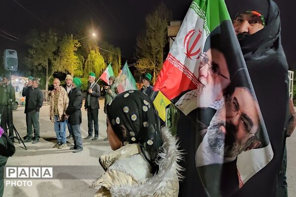جهاد حضور در خیابان ادامه دارد