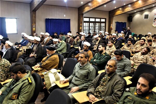 تجلیل از خادمان و فرهنگ‌یاران نماز در قم