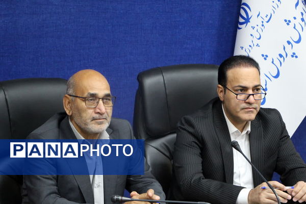 نشست شورای سازمان دانش‌آموزی استان یزد