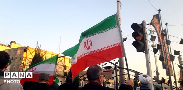 مردم تهران؛ پای کار انقلاب