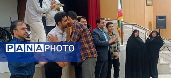 مراسم تجلیل از دانش‌آموزان نخبه و برتر تربت حیدریه