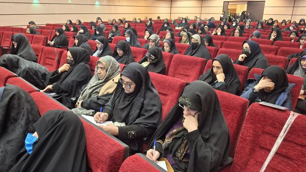 جلسه توانمندسازی مدیران مدارس ابتدایی در منطقه ۱۴