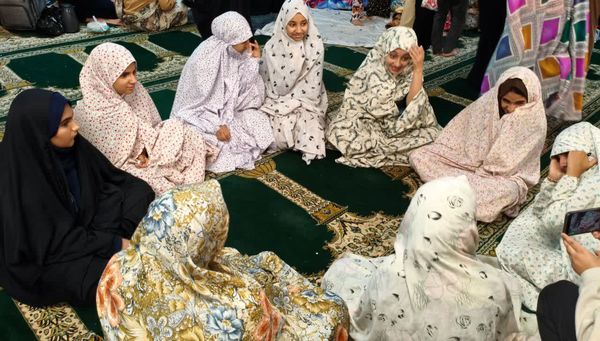 حلقه‌های معرفتی اعتکاف دانش آموزان دختر؛ گفت‌وگوهایی از دل به دل