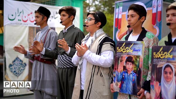 آیین گلباران محل شهادت شهید مرتضی مطهری با حضور مجید پارسا در منطقه ۱۲