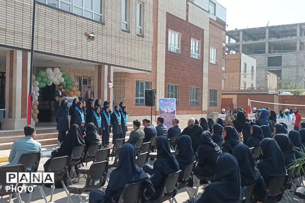طنین زنگ هفته تربیت‌بدنی در هنرستان تلاش قرچک با اجرای برنامه‌های ورزشی و فرهنگی