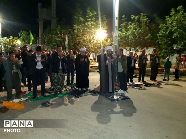 یکن‌آباد غرق در نور دعا؛ برگزاری مراسم نماز استغاثه به امام عصر(عج)