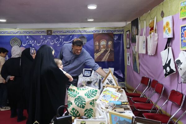  شانزدهمین نمایشگاه صنایع دستی یزد