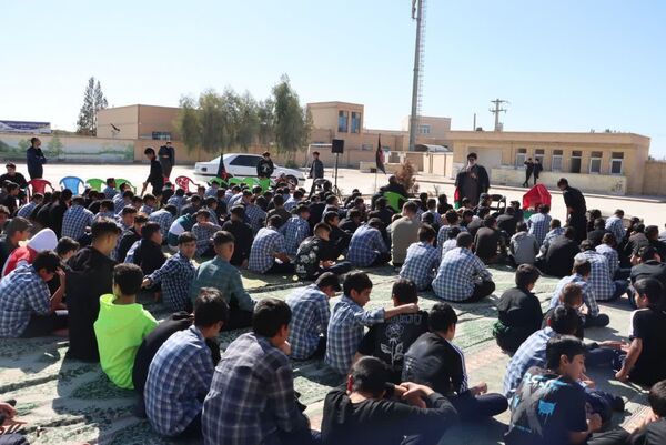 حضور معنوی امام‌جمعه بافق در مراسم سوگواری دبیرستان مناجات