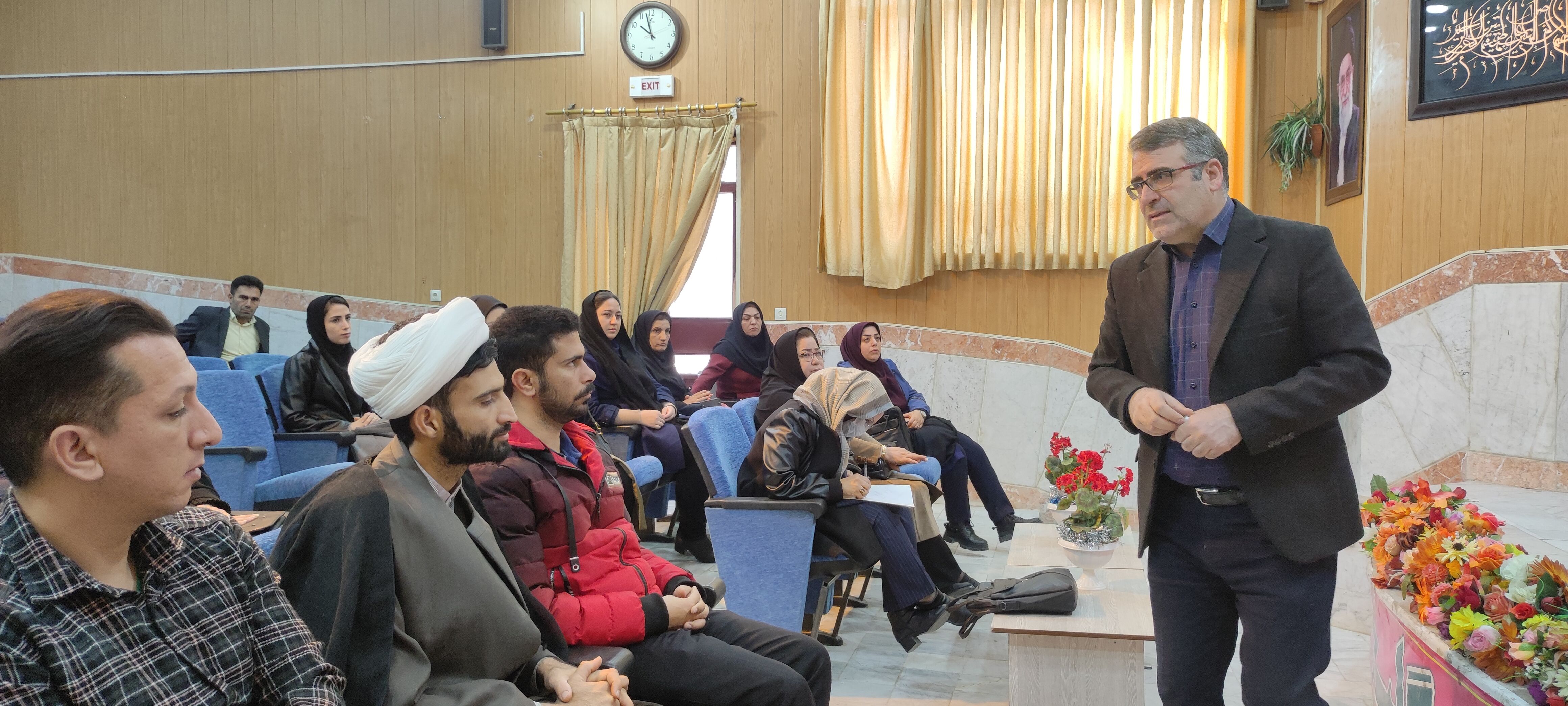 کارگاه آموزشی نماد در شیروان