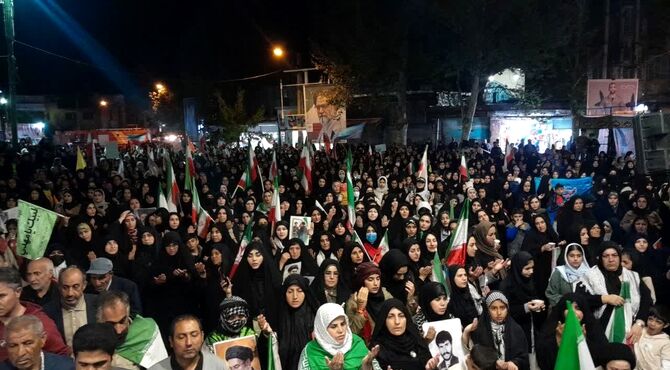چهل وهفتمین شب پایداری مردم انقلابی کوهدشت
