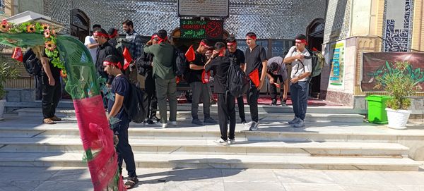 بدرقه دانش‌آموزان اعزامی به پیاده‌روی اربعین 