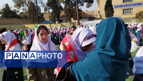 برگزاری همایش دانش‌آموزان پیشتاز منطقه ۱۰