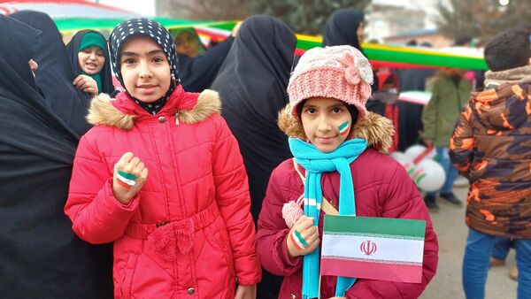 همبستگی مردم و تجدید میثاق با آرمان‌های انقلاب 