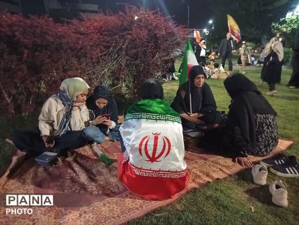 میدان‌داری مردم دارالعباده در میدان امام حسین (ع) یزد