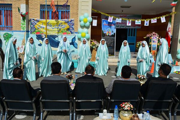 برگزاری المپیاد ورزشی درون مدرسه‌ای در بهارستان‌دو