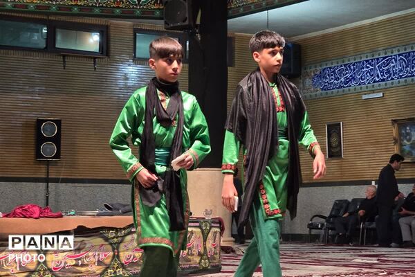 در سایه سوگ محرم، گرد هم آمدن مردم برای یادآوری حوادث کربلا