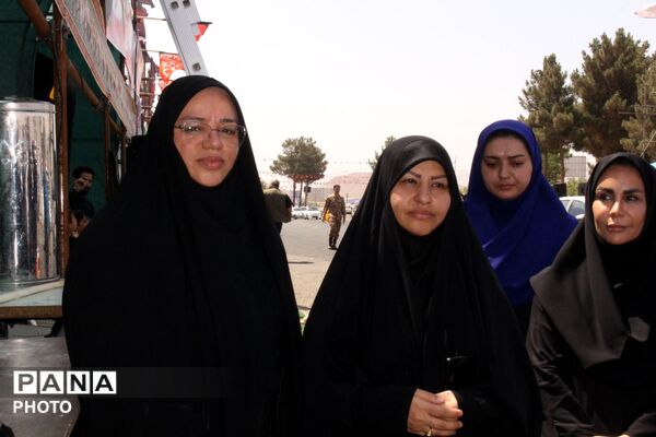 بازدید مشاور استاندار البرز از بخش‌های خدمت‌رسانی به زائران رهبر شهید