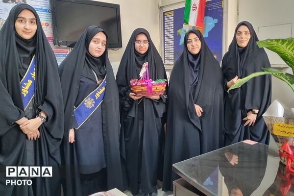 تقدیر از زحمات مسئولان اداره کل شهرستانهای استان تهران به مناسبت هفته سلامت روان