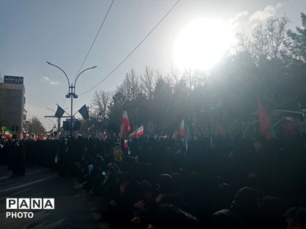 بیعت مردم ولایت مدار کاشمر با سومین رهبر انقلاب اسلامی 