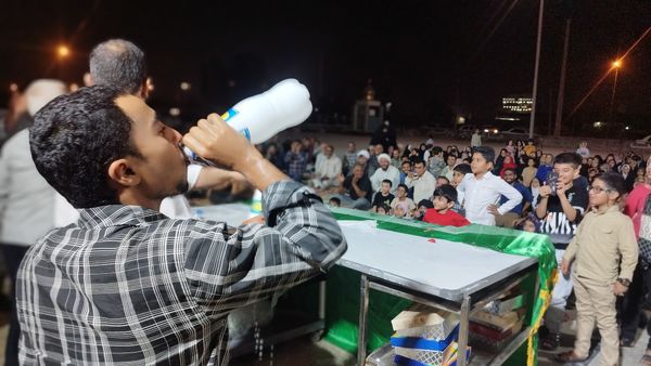 پارسیان در شب ولادت حضرت زینب (س) غرق در شادی و نور 