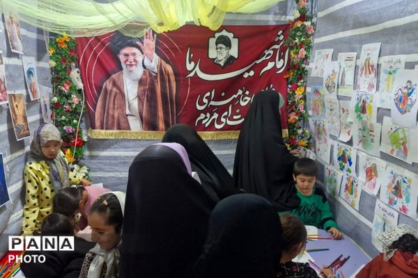  اجتماع باشکوه مردمی برای بدرقه دو زوج جوان به خانه بخت