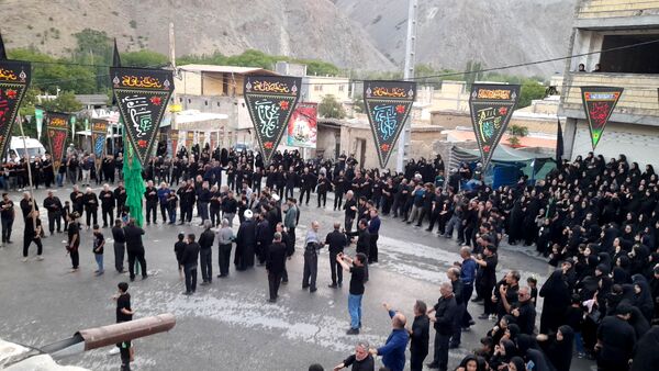 مراسم سوگواری، علم گردانی در روستای گرمدره 