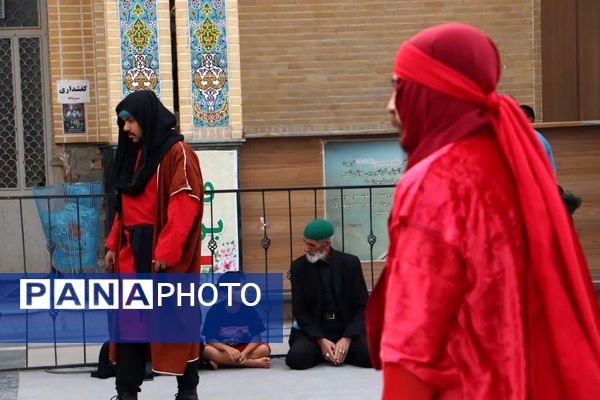 اجرای گروه نمایشی نقشینه به مناسبت ایام صفر و شهادت حضرت رقیه در آستان مقدس بی بی سکینه خاتون