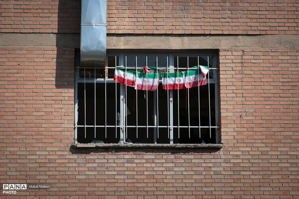 مدارس تخریب شده  منطقه 18 تهران در حملات وحشیانه آمریکایی - صهیونی