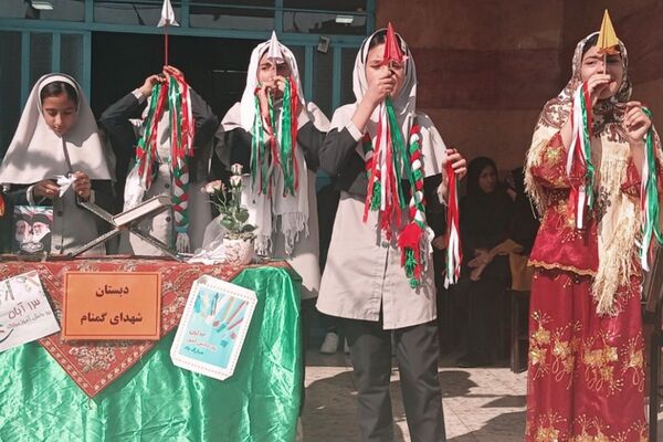 برگزاری مراسم روز دانش‌آموز در مدارس بهارستان‌دو