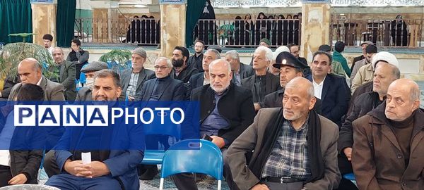 آیین غبارروبی ضریح مطهر حضرت علی‌بن‌امام‌محمدباقر(ع) 