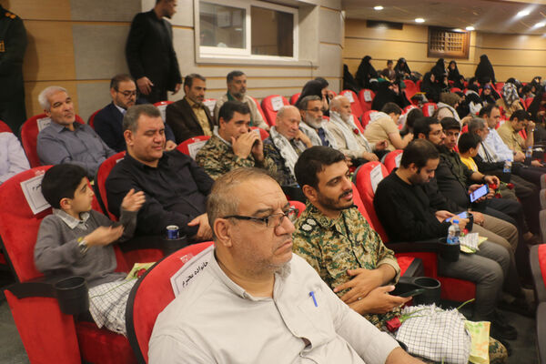 آیین رونمایی از کتاب مربیان شهید قم