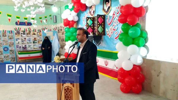 طنین زنگ انقلاب در دبیرستان دخترانه عترت گناوه