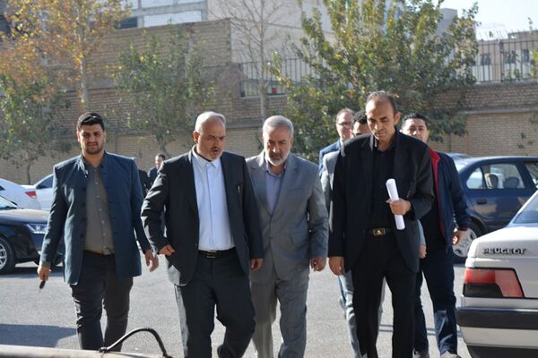 بازدید مدیران‌کل آموزش و پرورش و سازمان نوسازی مدارس استان تهران از زمین چمن روستای اورین