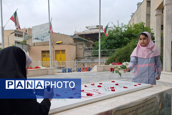 سنگ‌تمام دانش‌آموزان پیشتاز و خبرنگاران پانا برای فرهنگیان