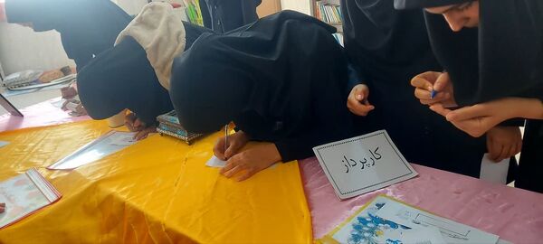 برگزاری انتخابات شورای دانش‌آموزی با هدف تعامل در مدرسه برکت خاتم