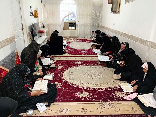 جلسات قرائت قرآن در ایام محرم در خلیل آباد