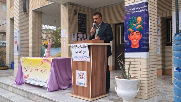 گرامیداشت هفته پیوند اولیا و مربیان در دبیرستان بهار آزادی قائمشهر
